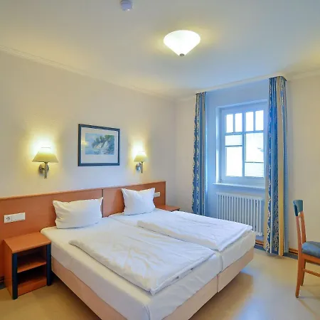 דירה Duenenpark - Komfort Mit 1 Schlafzimmer Und Balkon Im Obergeschoss 291 בינץ